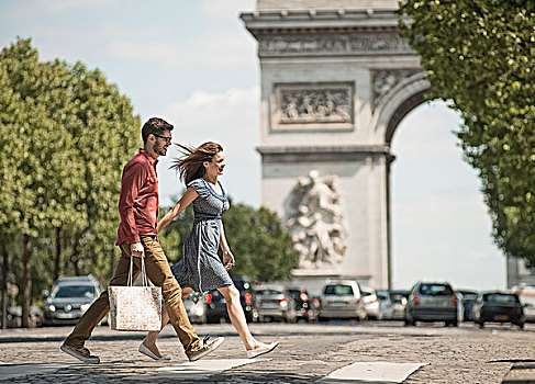 情侣,牵手,购物袋,穿过,道路,历史,纪念建筑,心形,欧洲城市