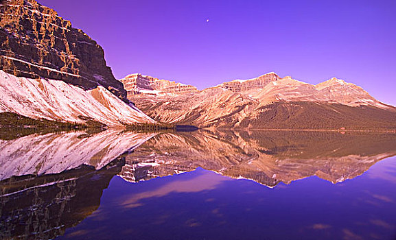 景色,反射,弓湖,班芙国家公园,艾伯塔省,加拿大