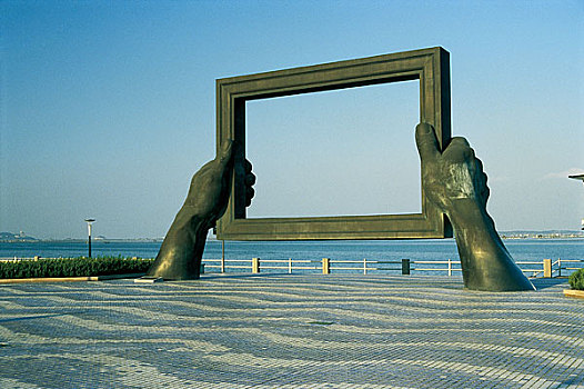 山东威海市海滨公园雕塑