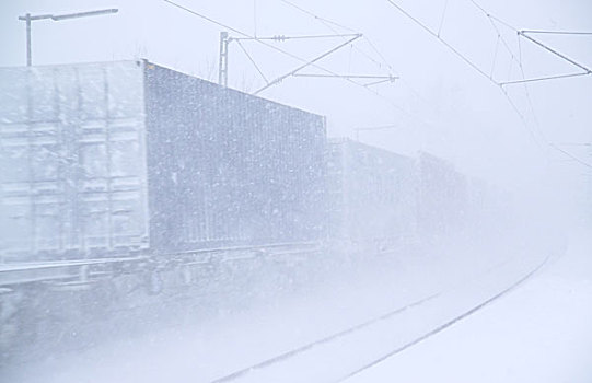 火车站,货运列车,下雪,雾,冬天,铁路,轨道,列车,运输,商品,货运,轨道交通,交通,公用,暴风雪,雪堆