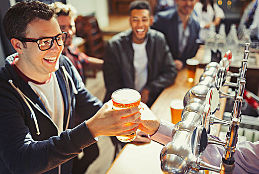 微笑,男人,啤酒,酒保,酒吧