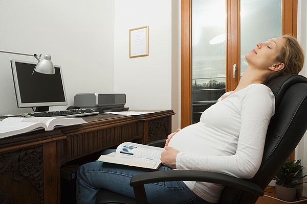 孕妇,休息,椅子,书桌