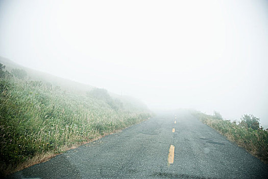 雾状,道路,汽车,风档玻璃