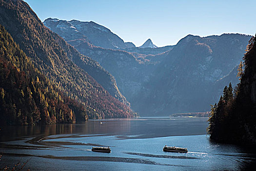 旅游,船,后面,左边,中心,贝希特斯加登阿尔卑斯山,巴伐利亚,上巴伐利亚,德国,欧洲