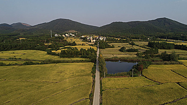 山村秋色