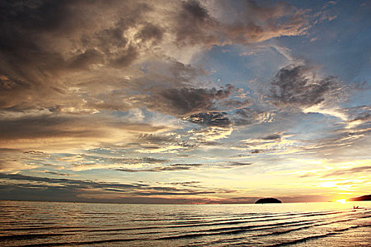 马来西亚亚庇丹绒亚路海滩