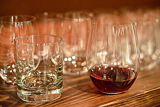 葡萄酒杯,围绕,空,玻璃杯,大幅,尺寸