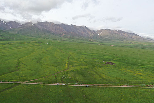 新疆伊犁航拍托乎拉苏大草原
