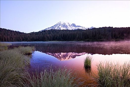 日出,雷尼尔山