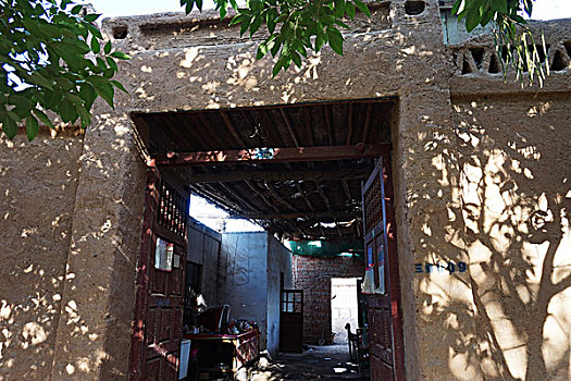 鄯善县鲁克沁镇老城古老又极具鲜明特点的黄土建筑住屋和街区风貌