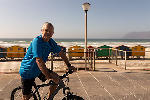 老人,骑自行车,散步场所,海滩