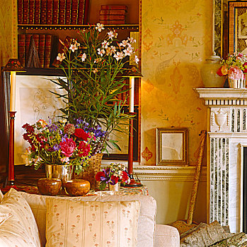 客厅,连栋房屋,伦敦,两个,休闲,插花,边桌,风景,墙壁