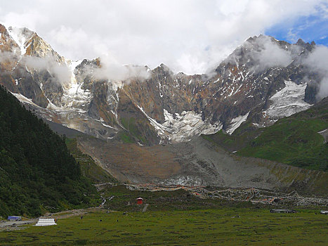 西藏318,317大峡谷冰川