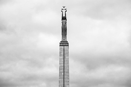 自由,纪念建筑,灰色,云,里加,城市
