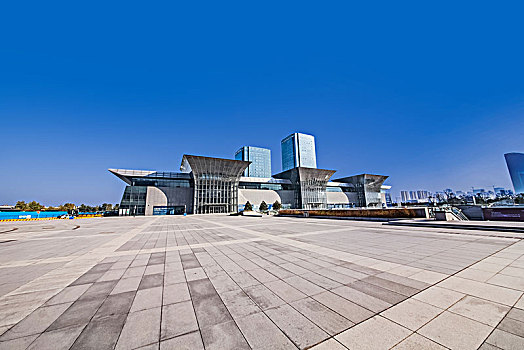 山东省济南市火车站广场都市建筑景观