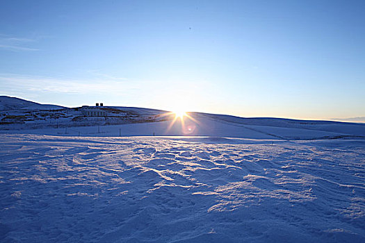 新疆伊犁赛里木湖果子沟冬日雪景