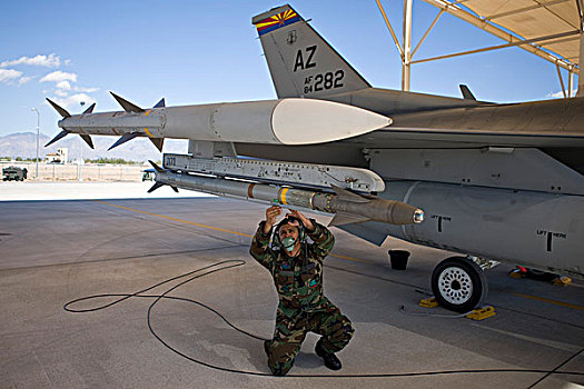 f-16战斗机,全体人员,首领,检查,导弹