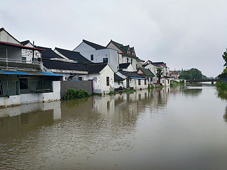 台风,台风来袭