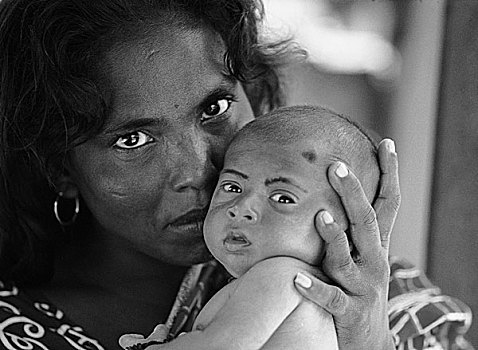 母子,孟加拉,2007年