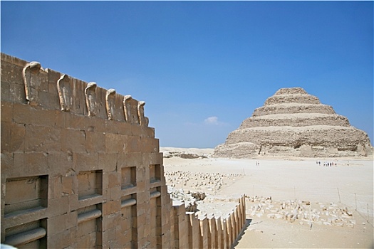塞加拉,金字塔