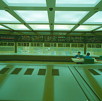 大亚湾核电站总控室正面