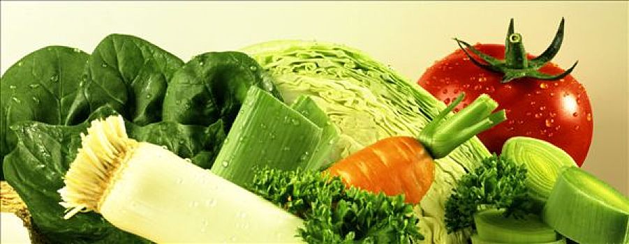 蔬菜静物,菠菜,韭葱,卷心菜,西红柿,胡萝卜