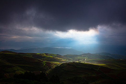 东川红土地的光,景,人