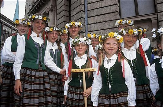 孩子,女孩,传统服装,花,毛发,民俗,仲夏,里加,拉脱维亚,欧洲,波罗的海国家,欧盟新成员