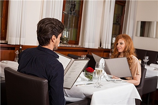 情侣,餐馆,桌子