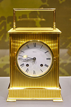 美国19世纪金属皮套钟