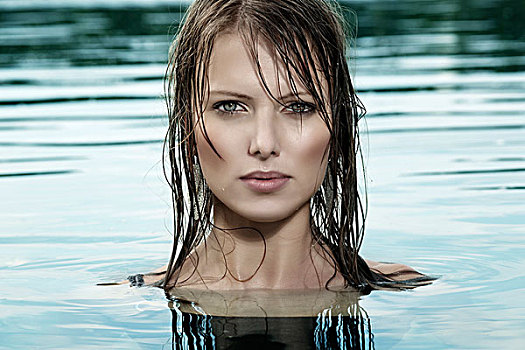 年轻,女人,湿,头发,站立,水