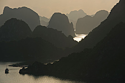 船,水,日落,下龙湾,石灰石,悬崖,世界遗产,海湾,北越,越南,亚洲