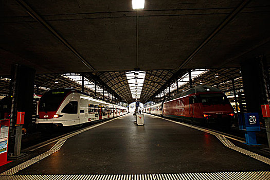 瑞士,卢塞恩,火车站
