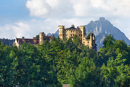 欧洲山间城堡