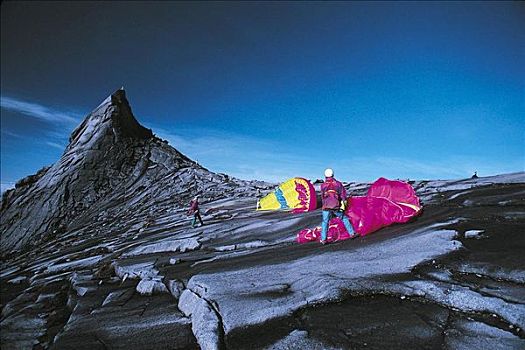 准备,滑伞运动,山峦,攀升,京那巴鲁山,4101米,婆罗洲,马来西亚,亚洲,探险