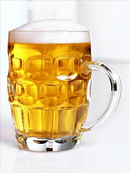 窖藏啤酒,啤酒玻璃杯