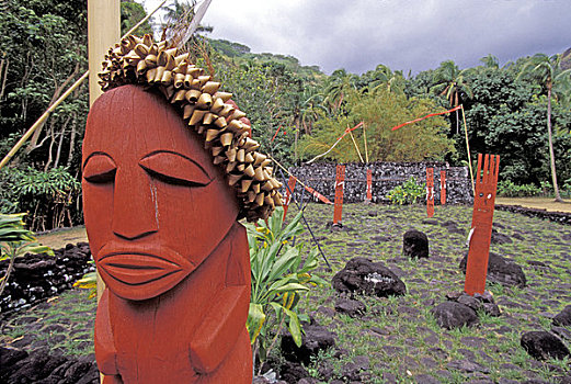 法属玻利尼西亚,社会群岛,塔希提岛,雕塑