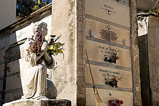 意大利,五渔村,雕塑,美女,祈祷,膝,拿着,花,入口,墓地