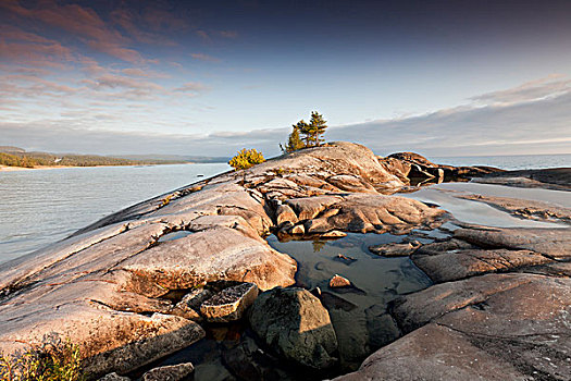 岩石,岛屿,苏必利尔湖,靠近,嘴,沙子,河,苏必利尔湖省立公园,安大略省,加拿大