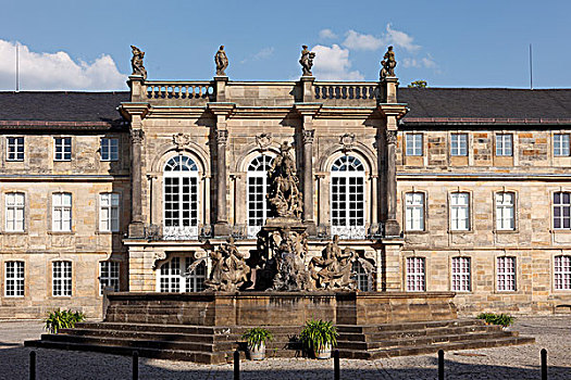 城堡,喷泉,上弗兰科尼亚,弗兰克尼亚,巴伐利亚,德国,欧洲