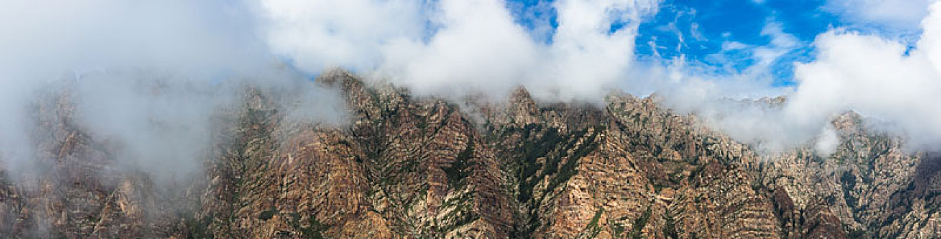 贺兰山自然风光