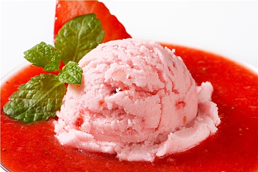 冰淇淋,草莓味食品