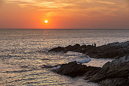 烟台养马岛海边日出