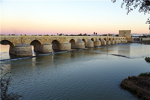 日落,罗马桥,瓜达尔基维尔河,西班牙,科多巴