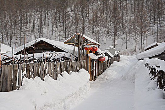 山坳人家