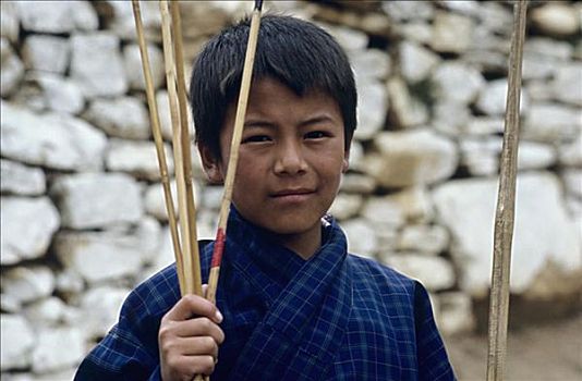 不丹,肖像,男孩,拿着,射箭,箭,弓