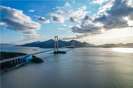 浙江舟山西堠门大桥夕阳自然风光海景航拍