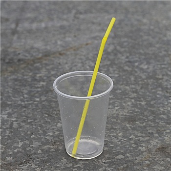 塑料杯,吸管