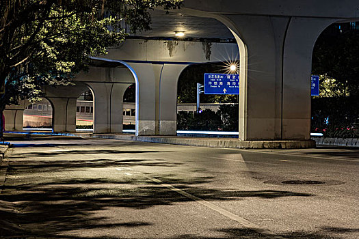 汽车背景图,道路